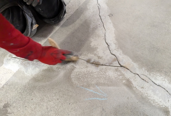 Concrete crack repair